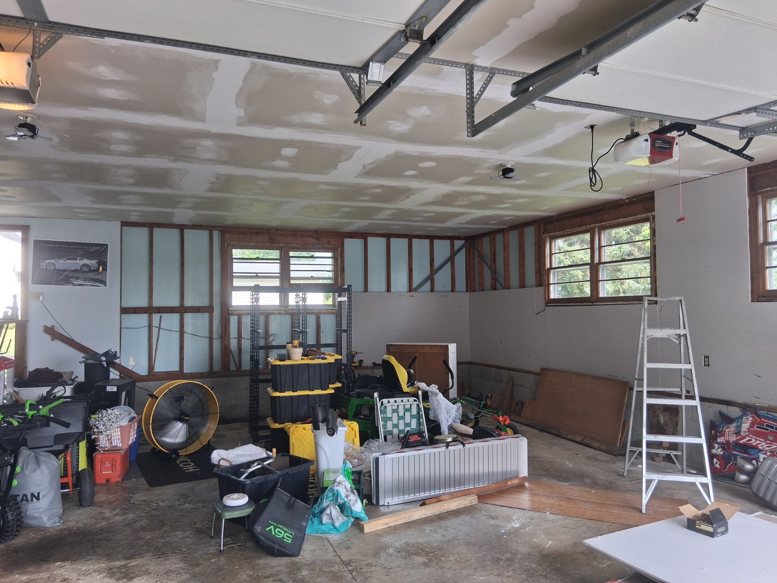 Garage drywall installation