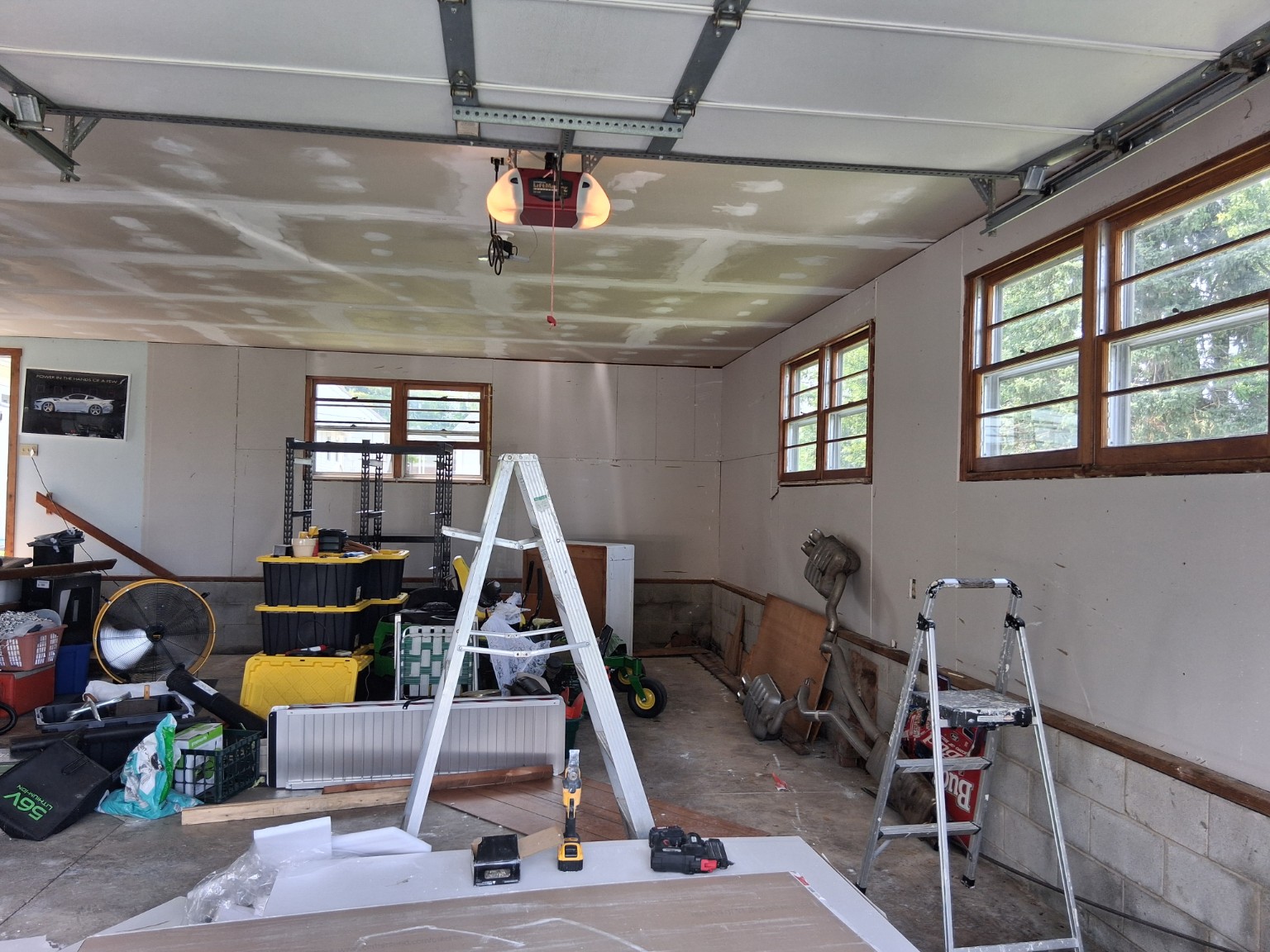 Garage drywall hung